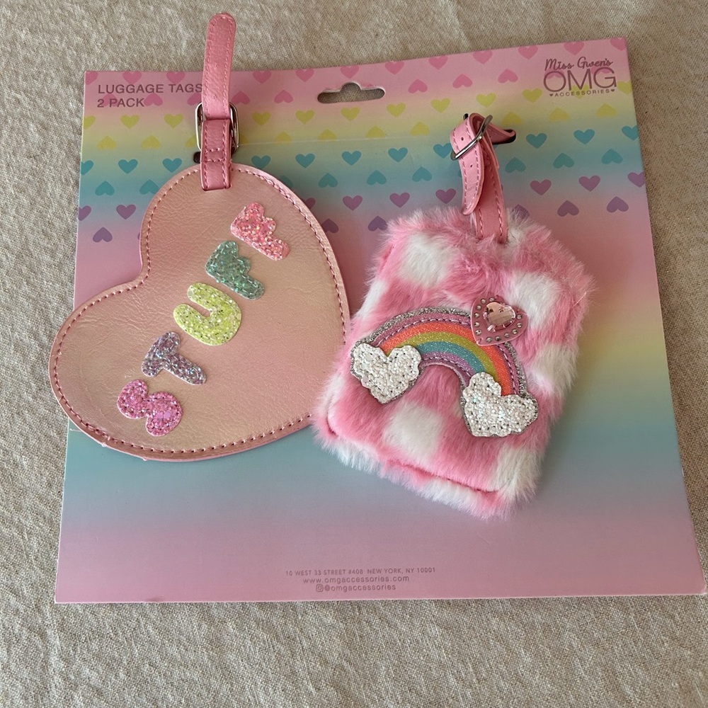 Mrs. Gwen’s Accessories OMG “Stuff” and Rainbow Glitter Faux Fur Travel Tags